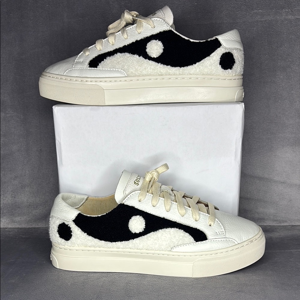 Soludos Women’s Cow Print Leather Sneakers Black White Size 10 Casual Shoes